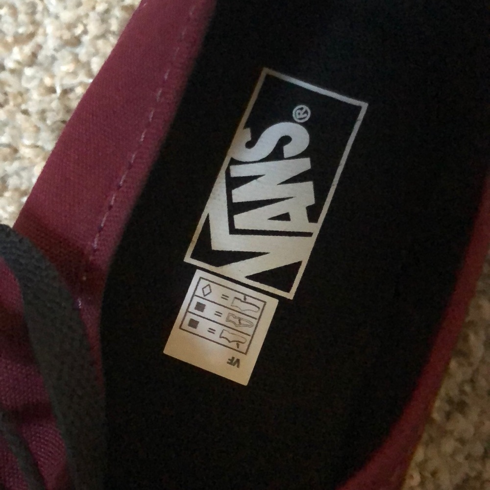 Vans - Picture 3 of 4